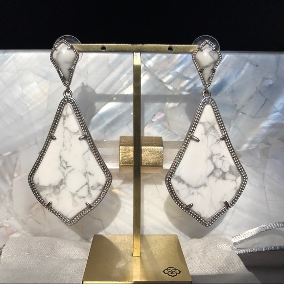 KS Silver Howlite Alexis Earrings - Picture 1 of 5